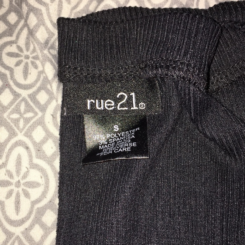 Short - Picture 4 of 4